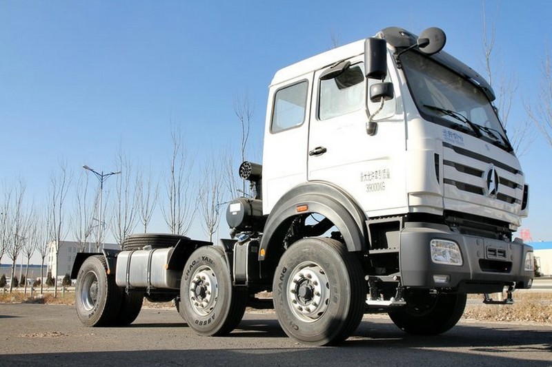 北奔 NG80重卡 380馬力 6X2 國五天然氣牽引車(ND4240L27J6Z00)