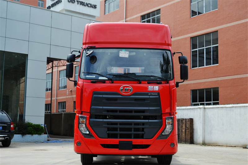 東沃 UD酷騰重卡 430馬力 4X2 國四 牽引車(DND4180KC35)