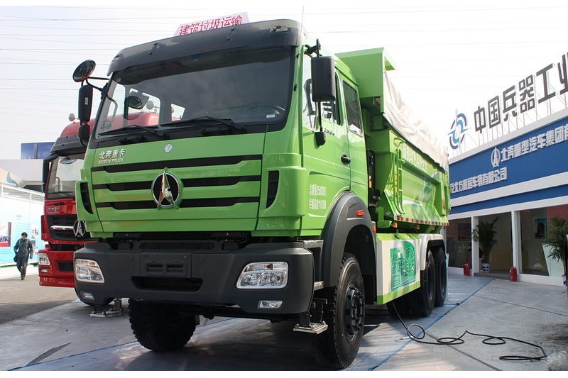 北奔 NG80B重卡 336馬力 6X4 5.6米 國四自卸車(渣土車)(ND5250ZLJZ05)