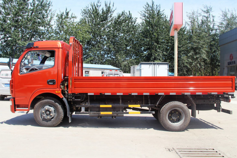 東風(fēng) 多利卡D6 102馬力 4.2米 國(guó)四 單排欄板輕卡(四達(dá)發(fā)動(dòng)機(jī))(DFA1040S35D6)