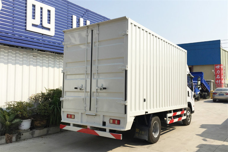 四川現(xiàn)代 致道300M 130馬力 4.2米 國五單排廂式輕卡(CNJ5040XXYZDB33V)