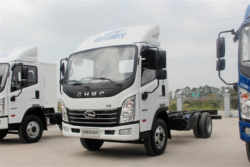 四川現(xiàn)代 致道300M 115馬力 4.2米 國四單排欄板輕卡底盤(CNJ1040ZDB33M)