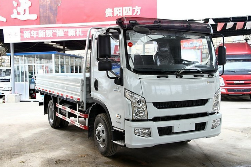 躍進 超越C300-33 125馬力 3.8米 國四 排半欄板輕卡(索菲姆發動機)(NJ1041ZFDCMZ)