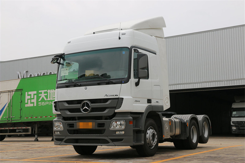 奔馳 Actros重卡 440馬力 6X2 國五牽引車(型號2644LS)