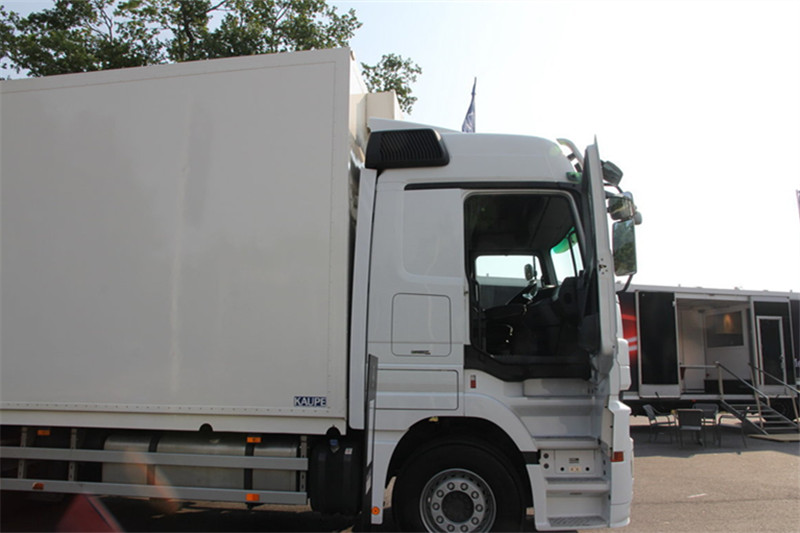 奔馳 Actros重卡 480馬力 6X2 7.3米 國五廂式載貨車(型號2548L)