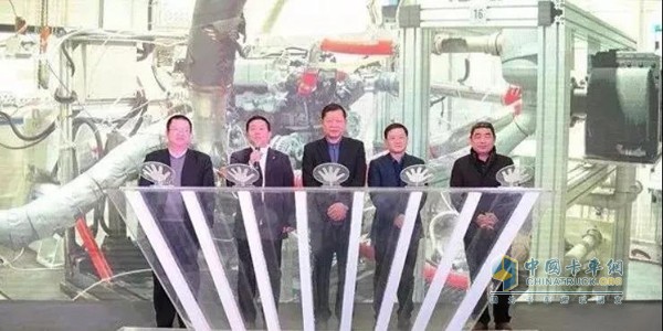 2018年2月1日,東風(fēng)商用車DDi13發(fā)動機(jī)點(diǎn)火儀式現(xiàn)場