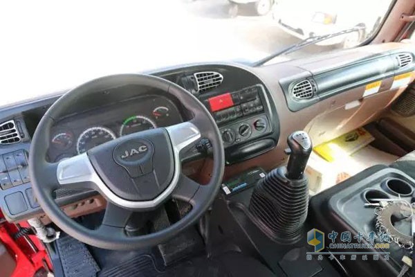 江淮格爾發K5L“一字型”直列儀表臺