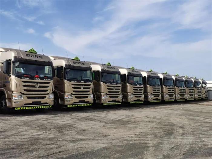 待售的聯(lián)合U+系牽引車(chē)