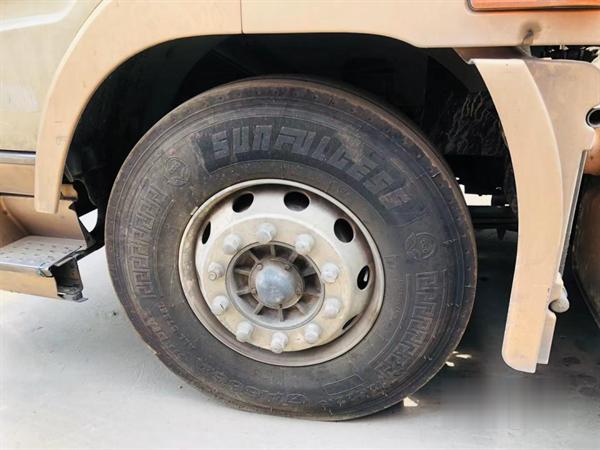 大運(yùn)重卡 N9H牽引車