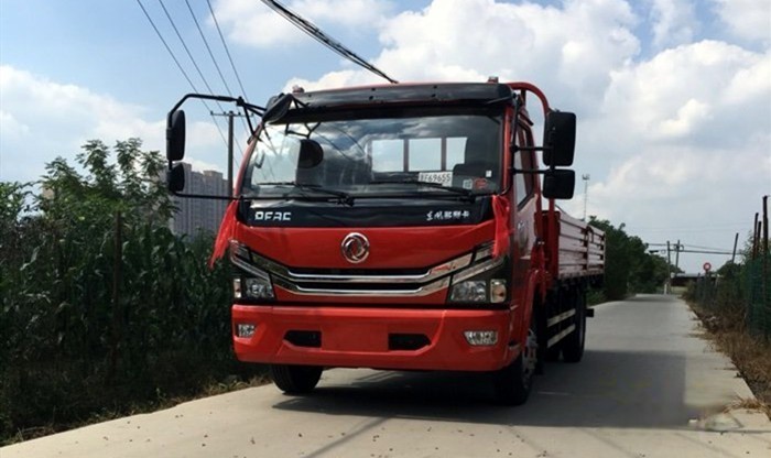 楓哥于2019年購買的東風多利卡D7