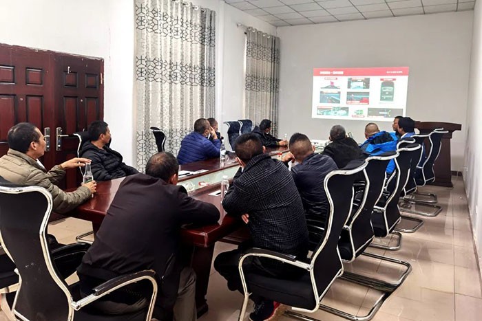 對HT運(yùn)輸?shù)鸟{駛員團(tuán)隊(duì)進(jìn)行了專業(yè)的交付培訓(xùn)