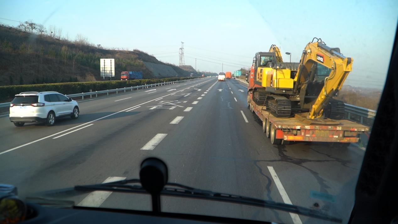 重汽豪沃MAX搭載的濰柴13升發(fā)動(dòng)機(jī)