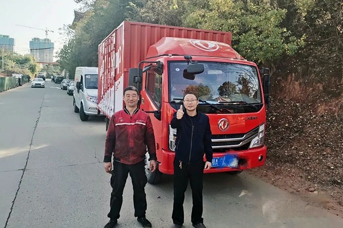 東風(fēng)輕型車  “真美滿”服務(wù) 3小時必達(dá)