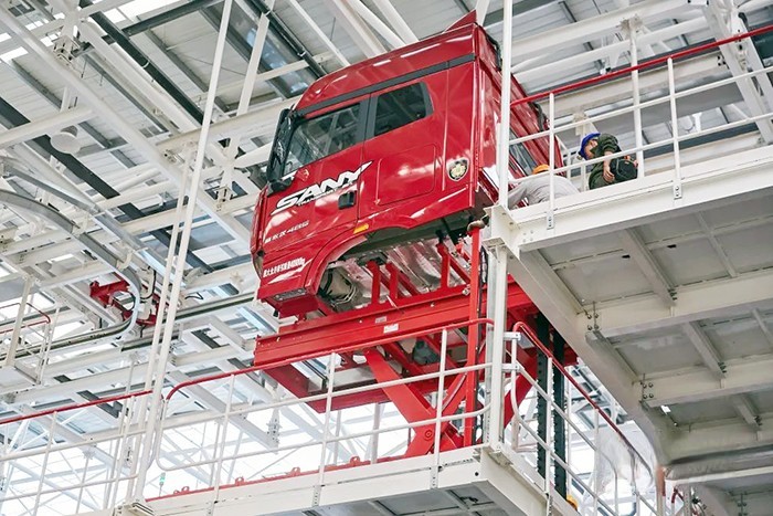 三一集團 智聯重卡產業園 整車批量下線