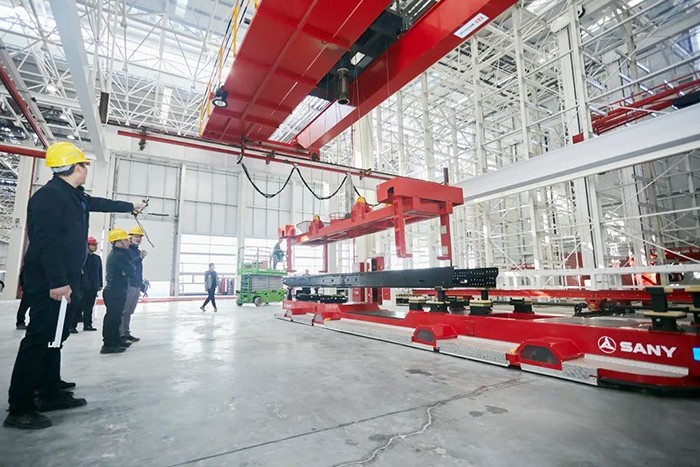 三一集團 智聯重卡產業園 整車批量下線