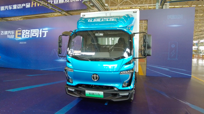 綜合續航里程達到1300Km  飛碟混動HW5全國首發