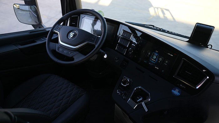 以突出的舒適性打動用戶,歐曼銀河入選發現信賴舒適運輸牽引車評選