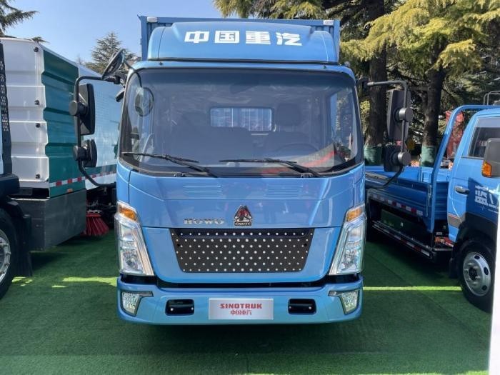 年會(huì)6款產(chǎn)品吸睛!重汽賣(mài)輕卡和小卡 也要爭(zhēng)第一