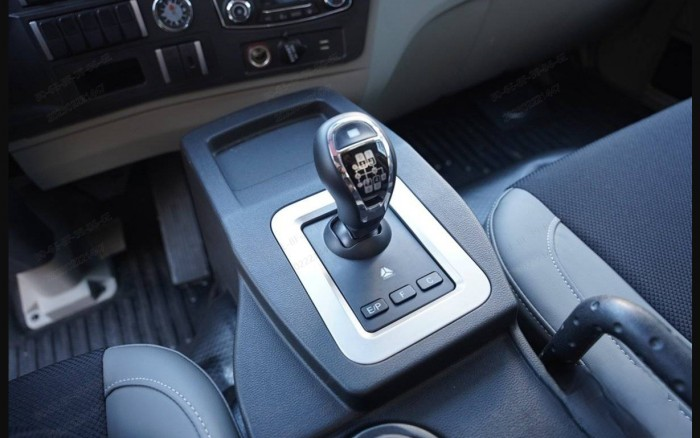 年會(huì)6款產(chǎn)品吸睛!重汽賣(mài)輕卡和小卡 也要爭(zhēng)第一