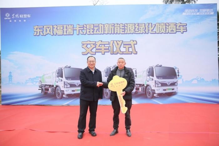 緊跟時(shí)代脈搏，開(kāi)創(chuàng)全新發(fā)展 東風(fēng)汽車(chē)股份新能源產(chǎn)品受歡迎
