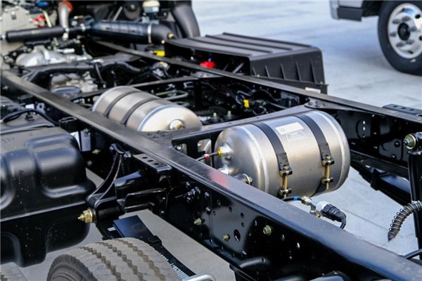 科技為王!看福田汽車新一代三冠王如何續寫榮光