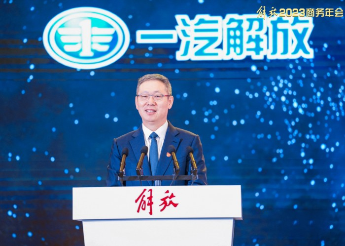 以25.7%的終端份額引領市場，以27.9萬輛確保“雙第一” 一汽解放亮劍2023！