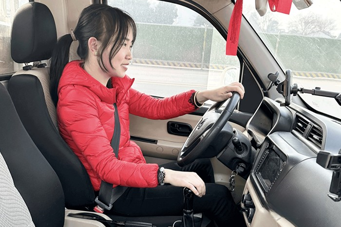 婦女節禮贊 來看一位97年長安跨越車主展現女貨運司機風采