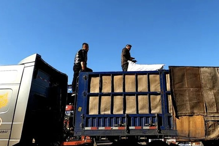 從邂逅到情緣，樊凱旋與大運(yùn)重卡一路相伴