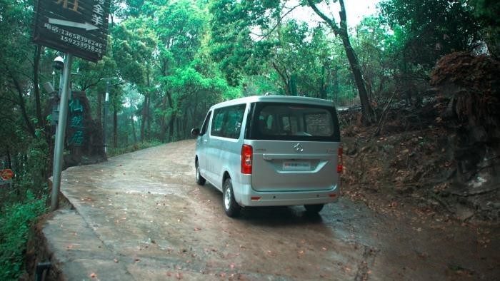 新長安睿行M60強力加持，“燒烤一哥”的生意更紅火了