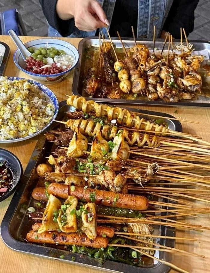 新長安睿行M60強力加持，“燒烤一哥”的生意更紅火了