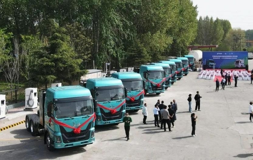 進(jìn)入2023年，如果科技旗下長(zhǎng)征汽車新能源重卡先后在唐山、保定、天津、成都、青島等地批量交付，實(shí)現(xiàn)開(kāi)門紅。