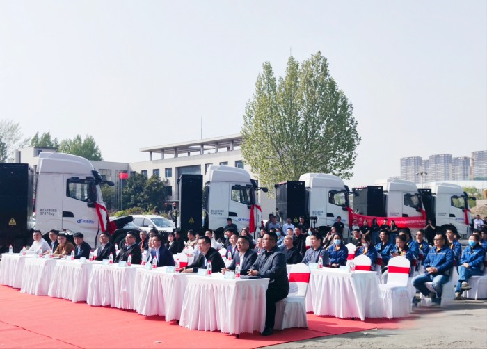 爭做零碳運輸典范，上汽紅巖純電動重卡批量交付邯鄲鋼鐵