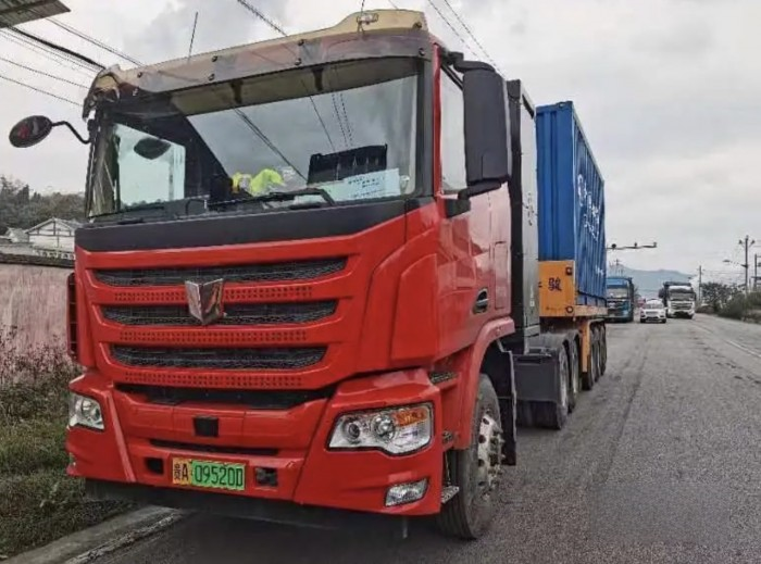 聯合重卡純電動牽引車: “黔石出山” 安全綠色運輸首選