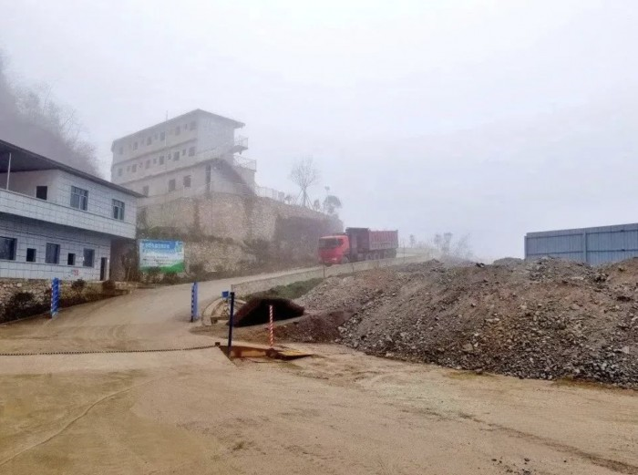 聯合重卡純電動牽引車: “黔石出山” 安全綠色運輸首選