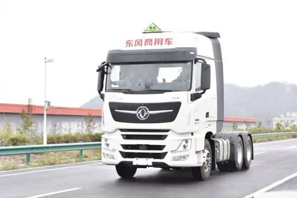 杠杠的!東風(fēng)商用車再獲300輛危險(xiǎn)品牽引車采購大單!