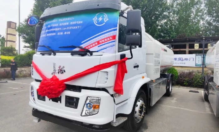 獲行業用戶認可 長征汽車亮相石家莊產需對接會！