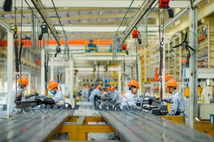 “原廠上裝”哪家強?東風專汽新工廠!