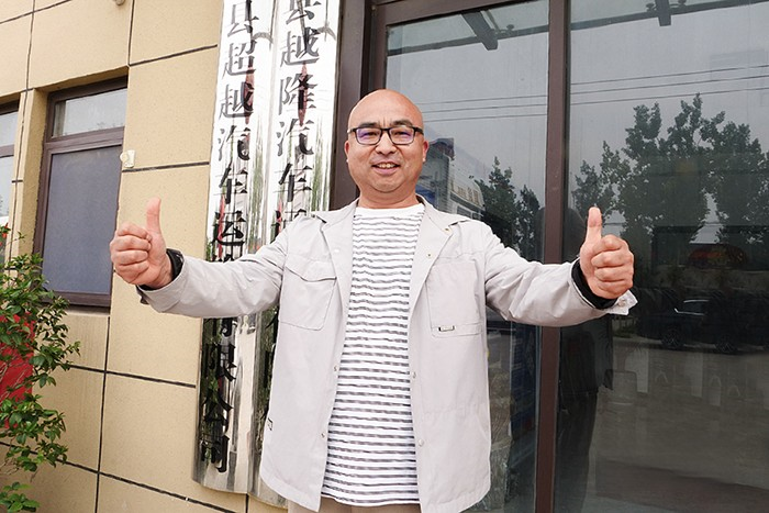 坐擁3輛奔馳Actros,張保軍成運輸圈“卷王”