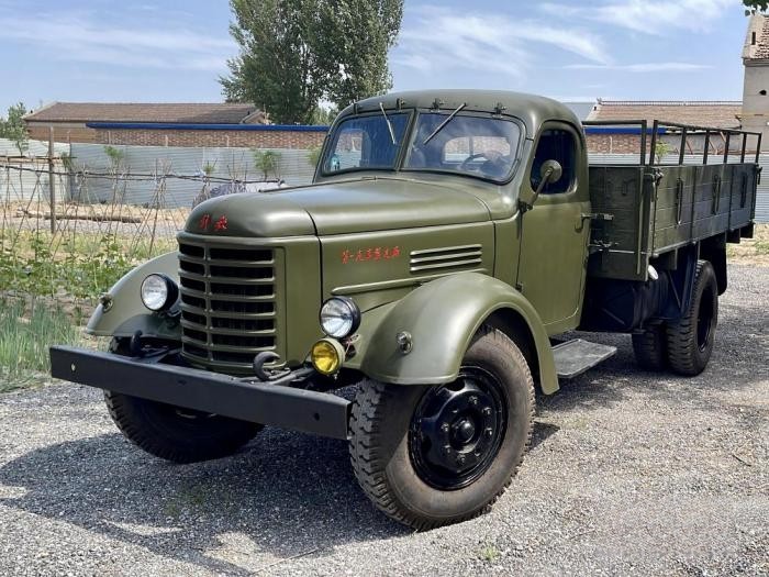 “老爺車天鷹”:修復(fù)老解放卡車 續(xù)寫(xiě)解放情懷