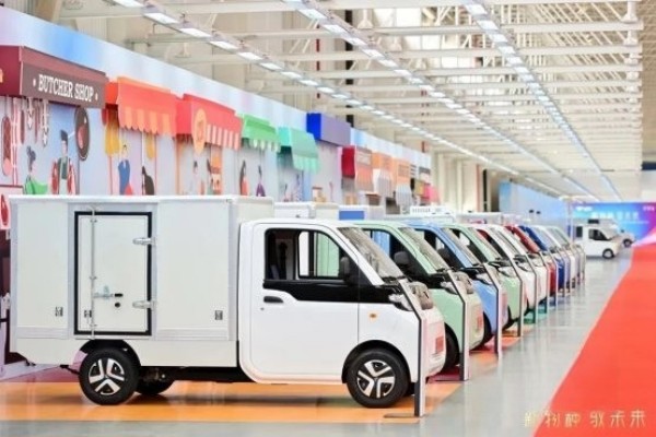 行業(yè)唯一!北汽雷馳新能源MINI卡榮膺“新能源城配物流車五星之選”