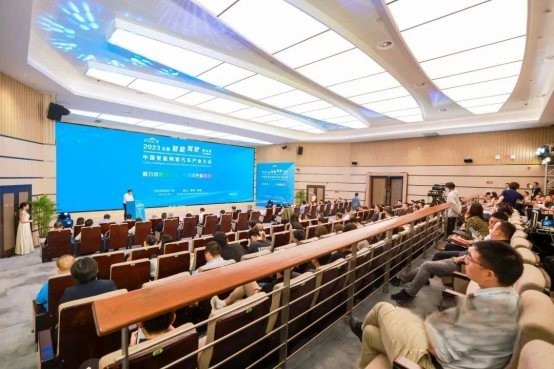 行業(yè)唯一!北汽雷馳新能源MINI卡榮膺“新能源城配物流車五星之選”