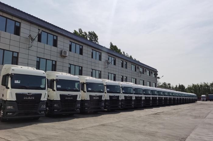 曼恩一次性交付25輛TGX牽引車 助力昊銳物流實現高效品質運輸