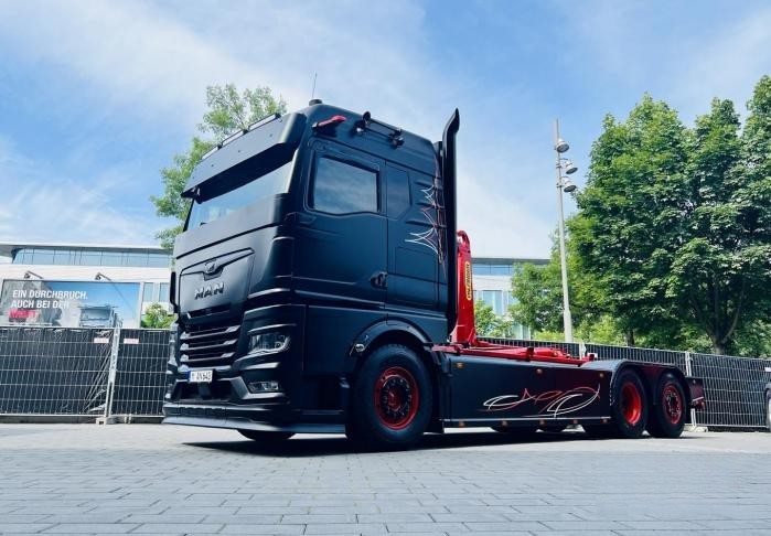 曼恩“獅”力盡展  群英匯聚2023卡車技術節