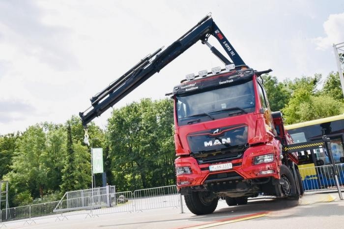 曼恩“獅”力盡展  群英匯聚2023卡車技術節