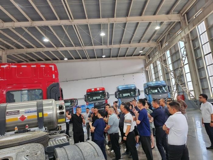 向5.1萬臺沖刺,東風柳汽乘龍2023年半年經銷商會召開!