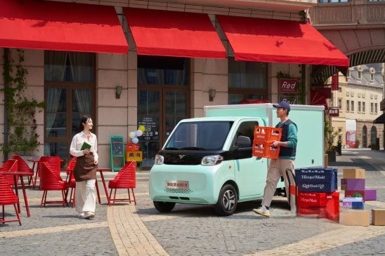 末端城配車怎么選?北汽雷馳新能源MINI卡好看又好開