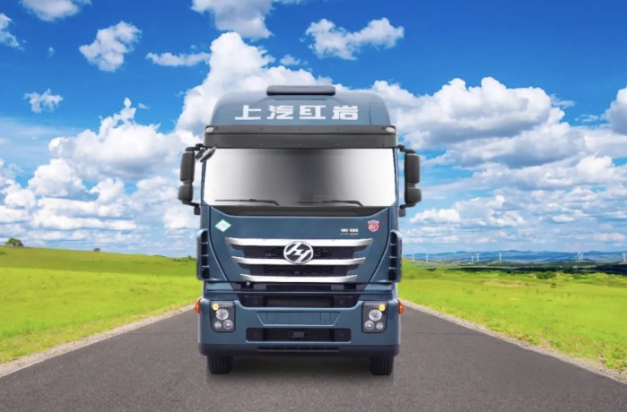 靠譜搭檔，紅巖杰獅C6 LNG牽引車技能拉滿