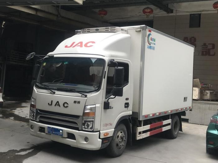 夫妻同心打拼30年 選江淮1卡帥鈴冷藏車創業成功