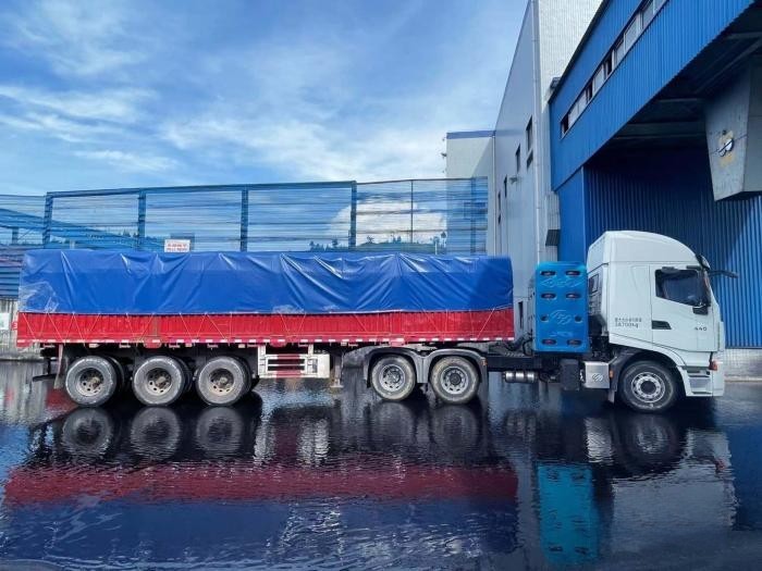 上汽紅巖CNG重卡燒氣不費跑車不貴?來聽聽新疆卡友怎么說