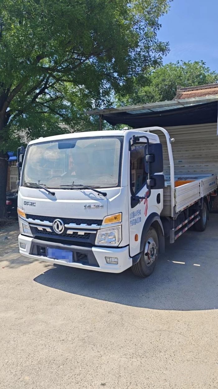 卡友兄弟說 家人作伴、朋友相隨,這樣的幸福與東風多利卡超能有關